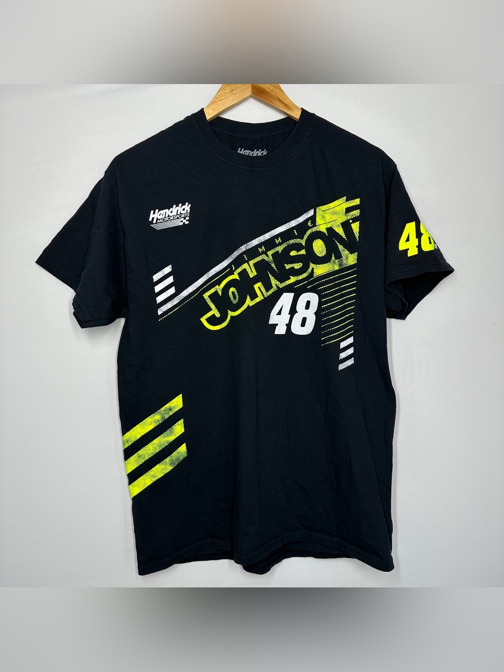 Hendrick Motorsports Jimmie Johnson #48 Black Graphic T-Shirt nascar large